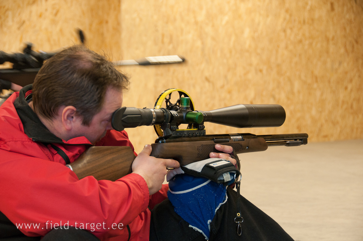 Sergej on hiljuti armunud vedrupüssi AA TX200 HC ja laseb selle tuunitud versiooniga